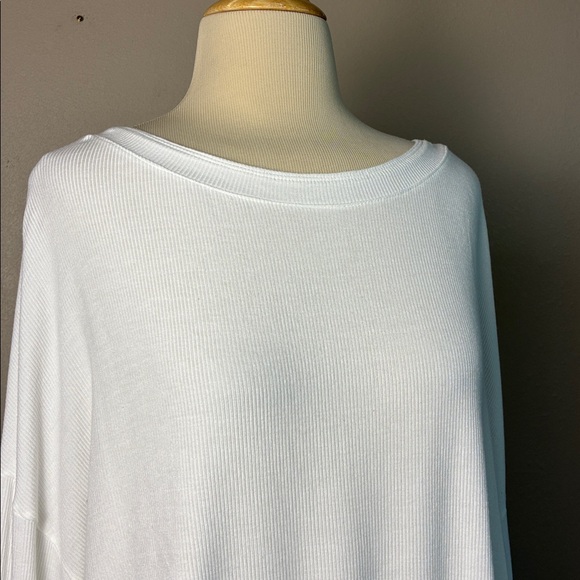 FREE PEOPLE Medium Ivory Shimmy Shake Top Deep V-Back Boho Oversized Casual - Picture 4 of 14